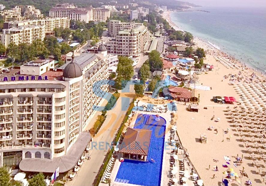 Sea View Rental Front Beach 골든샌드 외부 사진