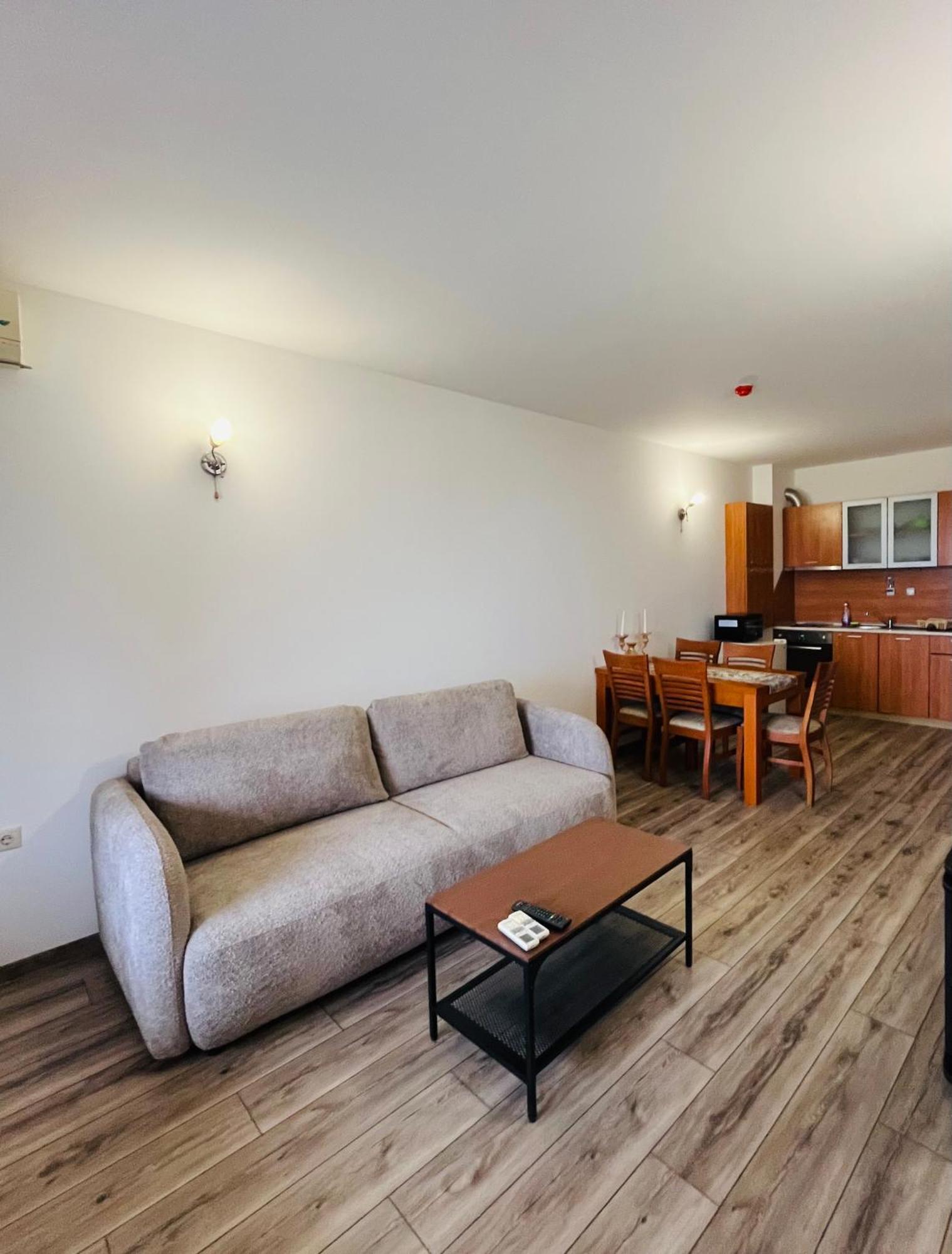 Sea View Rental Front Beach 골든샌드 외부 사진