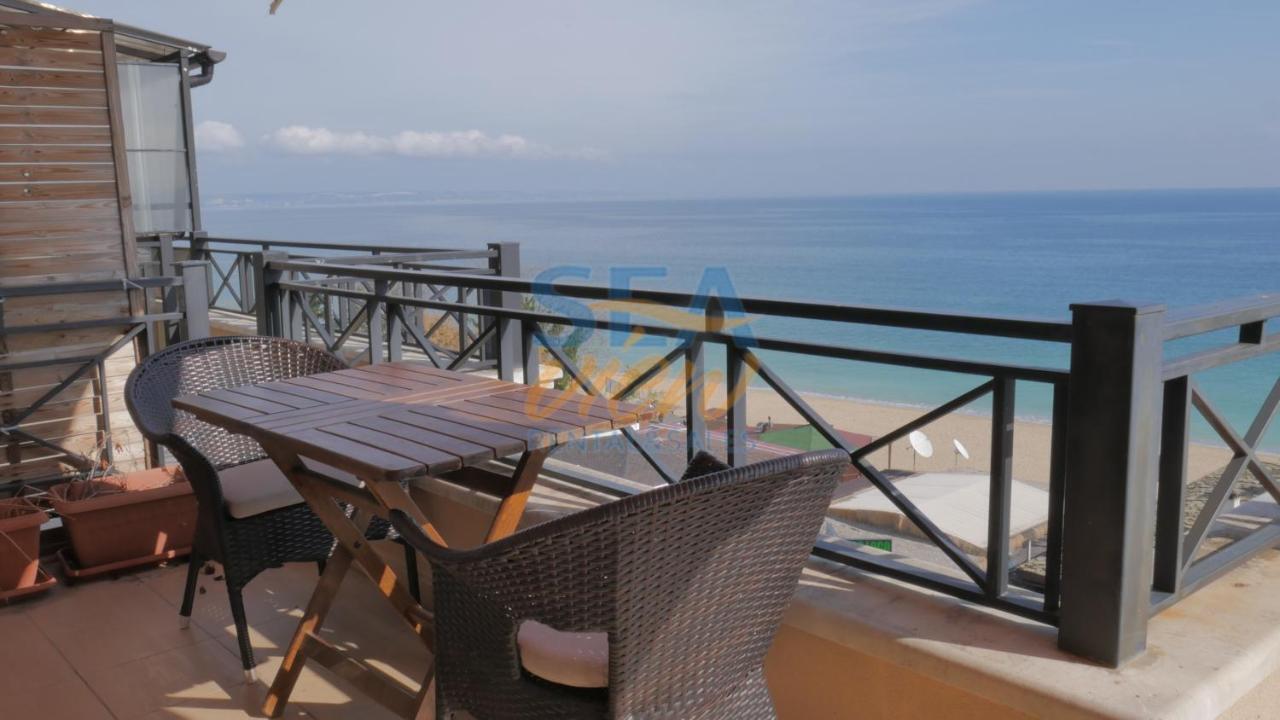 Sea View Rental Front Beach 골든샌드 외부 사진